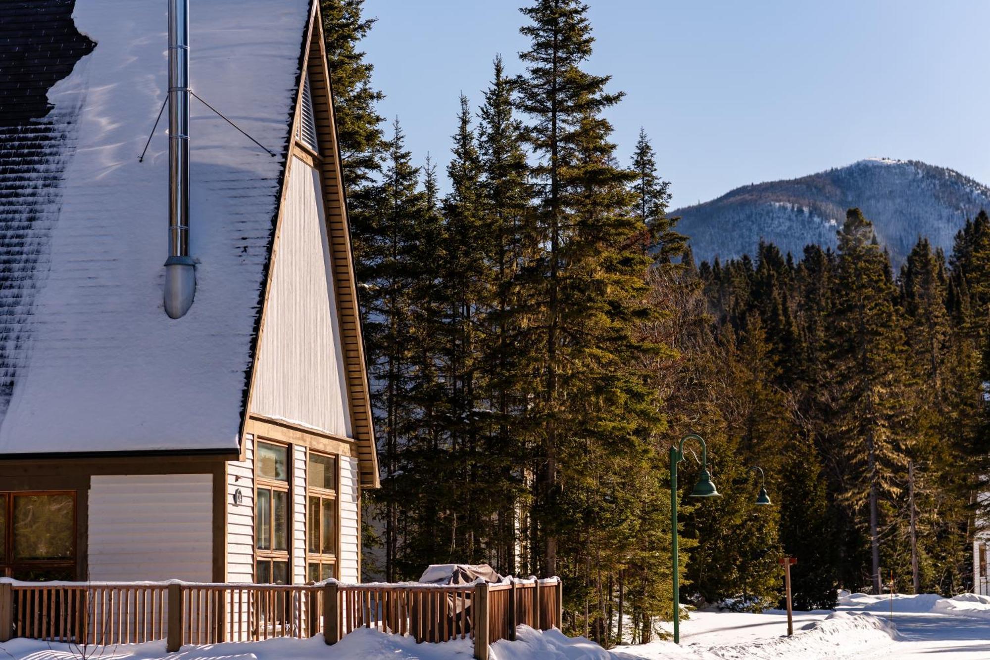 Gite Du Mont-Albert - Sepaq Sainte Anne des Monts Exterior photo